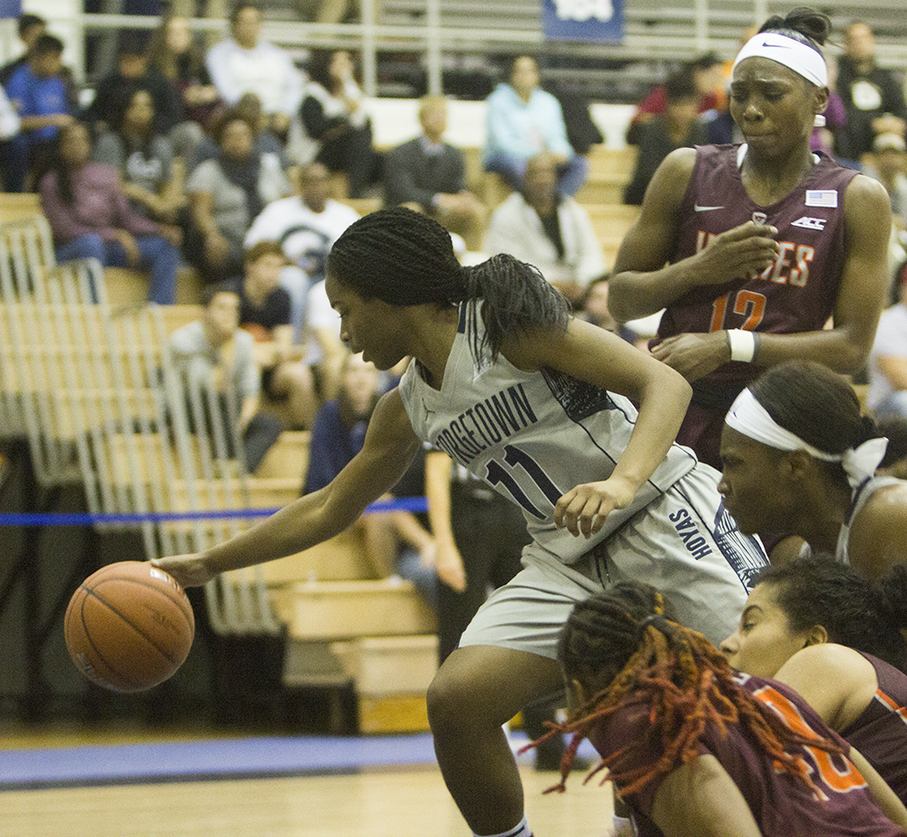 FILE PHOTO: KARLA LEYJA/THE HOYA
Freshman guard Dionna White scored a team-high 17 points in Georgetown’s loss to St. Bonaventure. White is averaging 14.1 points per game this season.
