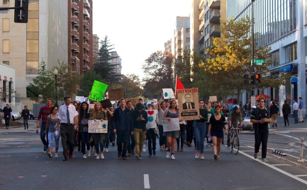 students+FOR+CLIMATE+SECURITY%0AStudents+marched+from+Red+Square+to+EPA+transition+committee+chairman+Myron+Ebell%E2%80%99s+L+St.+office+in+a+demonstration+organized+by+Students+for+Climate+Security.+