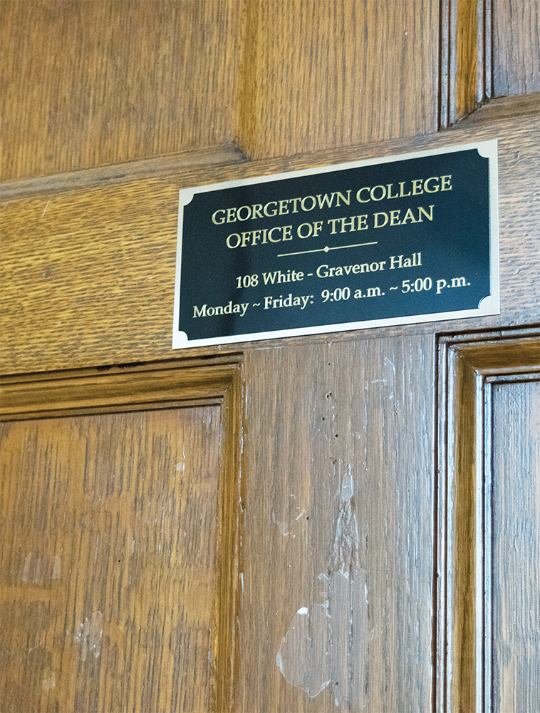FILE PHOTO: CLARA MEJÍA ORTA/THE HOYA
Georgetown College will consider giving department status to the womens and gender studies program.