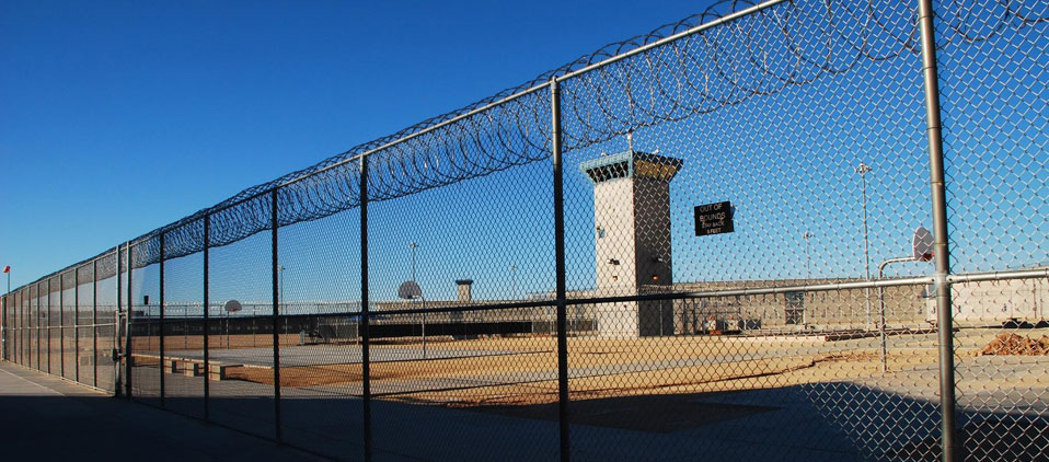 FEDERAL BUREAU OF PRISONS Beginning with the next contract-holder, the Bureau of Prisons’ residential re-entry management center must accept all high-risk prisoners. 