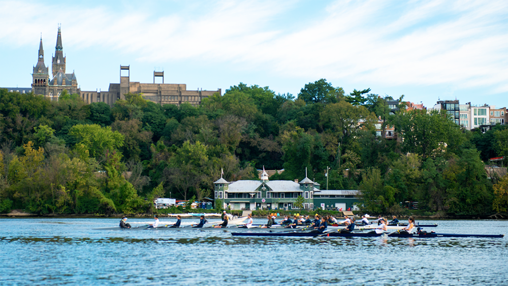 CREW | Women Succeed at Knecht Cup; Men Struggle at Home