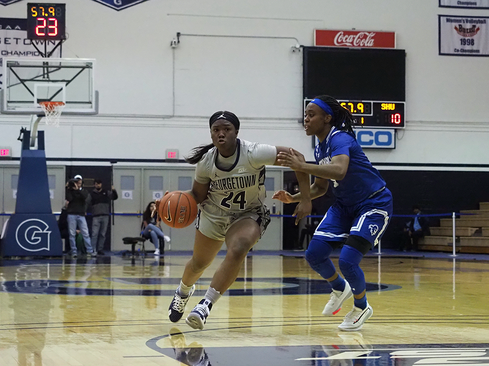 WOMENS BASKETBALL | Hoyas Fall to Butler, End Losing Streak With 63-50 Victory Over Xavier