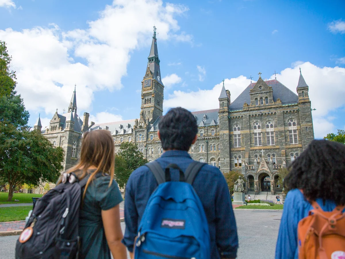 Georgetown University | Georgetown University College of Arts and Sciences (CAS) announced the creation of the First Fellows program for first-generation limited-income students to provide students mentorship and academic support through a $2.8 million graduate donation on Feb. 26. 