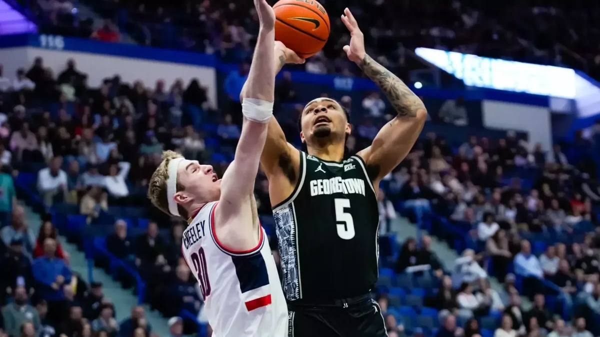 MEN’S BASKETBALL | Peavy Stars But Hoyas Fail to Find Win Against UConn