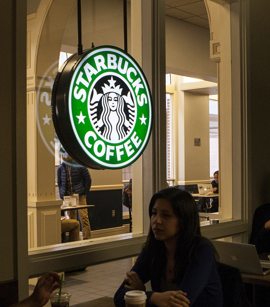 CAROLINE KENNEALLY FOR THE HOYA
Five Starbucks locations in D.C. may soon serve wine and beer, pending approval from the Alcoholic Beverage Regulation Administration.