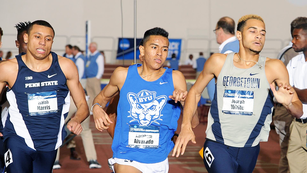 GUHOYAS| Fifth year Joe White races ahead of the pack at the JDL Fast Track Invitational.
