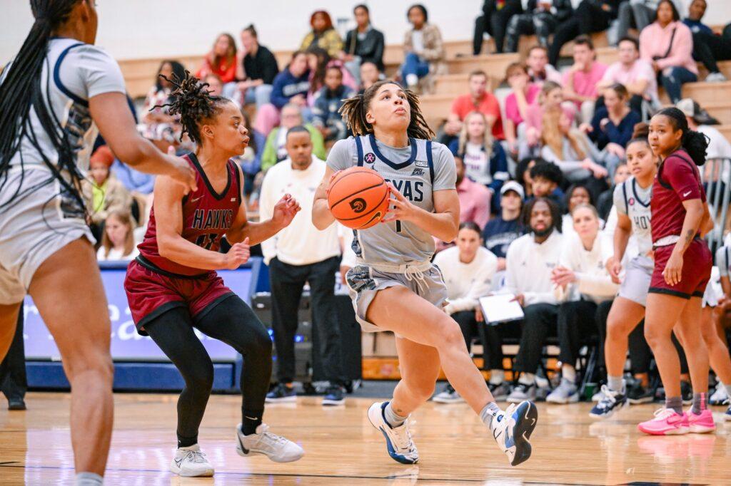 WOMEN’S BASKETBALL | Hoyas Find their Rhythm En Route to First Victory
