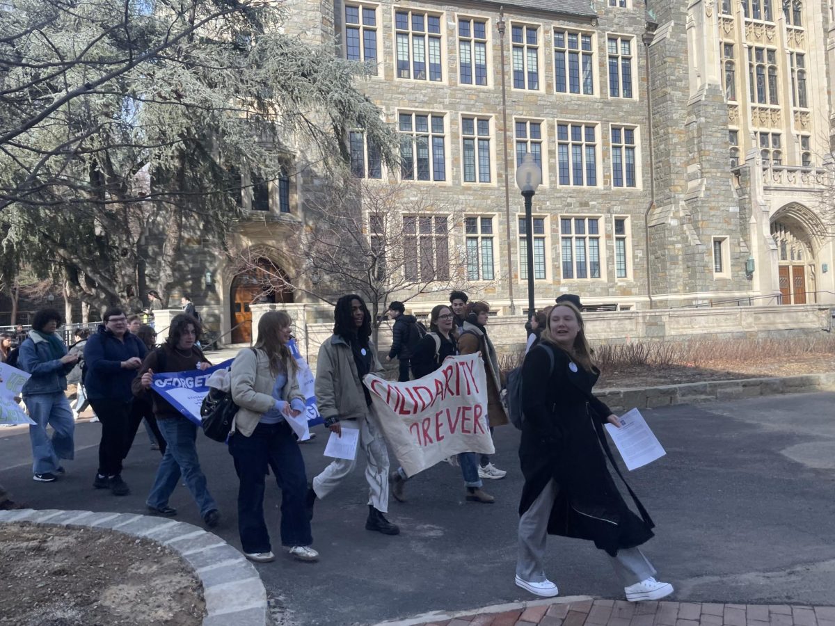 Georgetown University began economic negotiations with SEIU1199, the union representing facilities workers, requesting an increase in wages and stable parking rates at a Feb. 25 bargaining session.